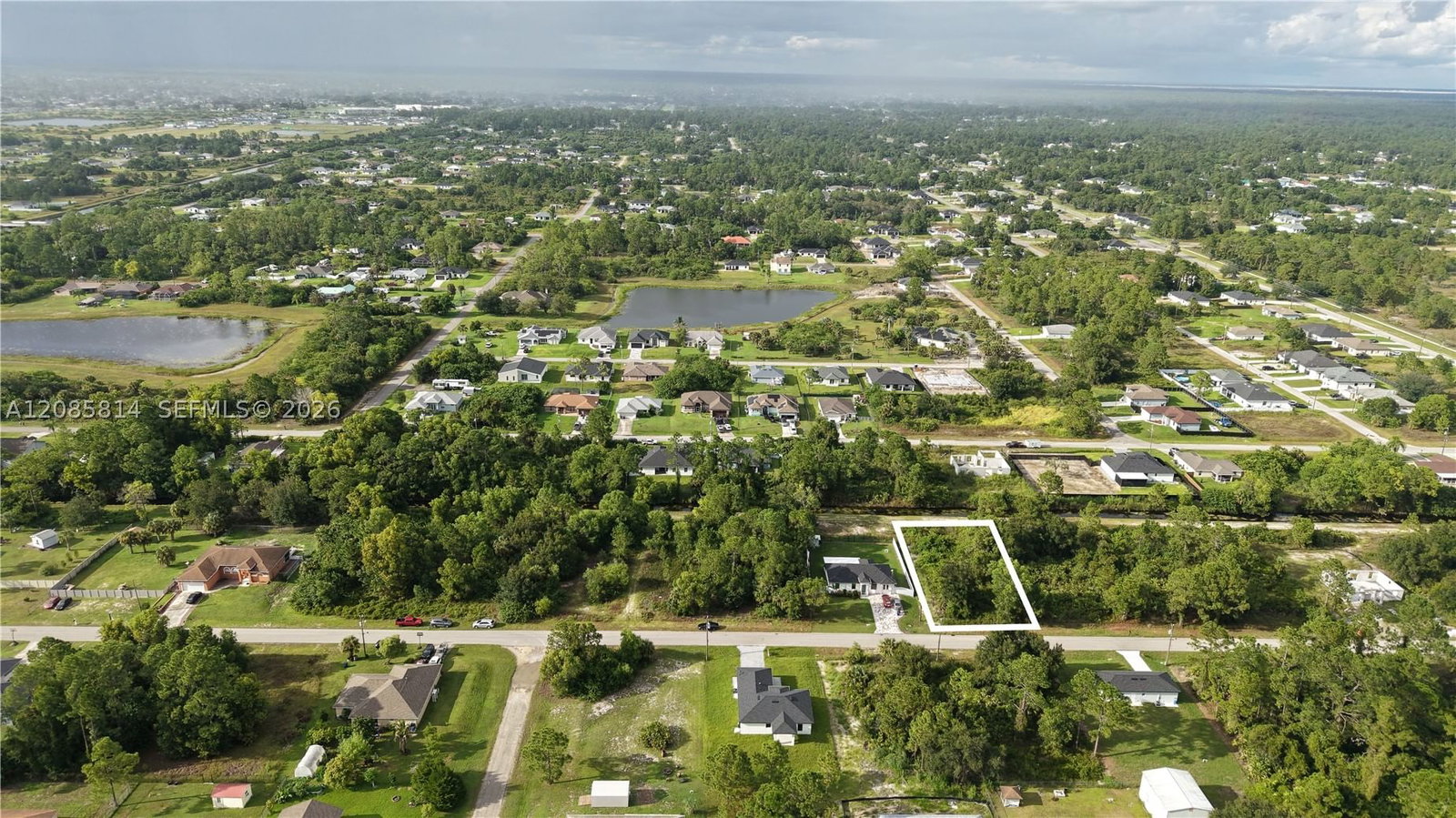 Real estate property located at 739 Theodore Vail St E, Lee, Lehigh Acres Unit 5, Lehigh Acres, FL