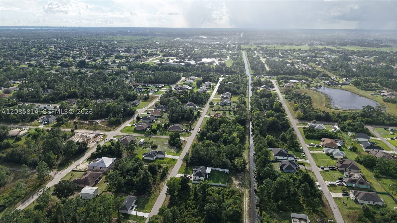 Real estate property located at 739 Theodore Vail St E, Lee, Lehigh Acres Unit 5, Lehigh Acres, FL