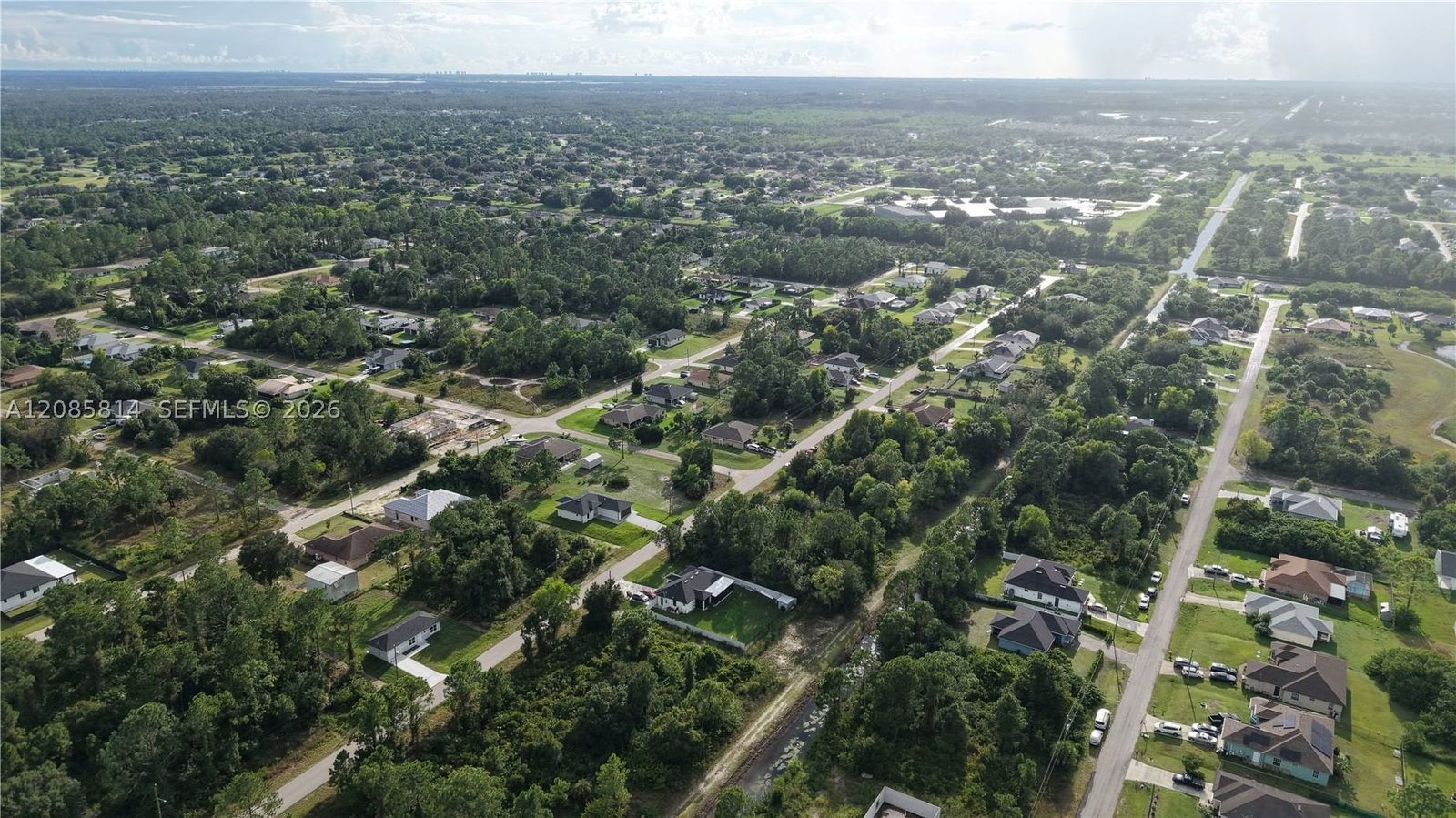 Real estate property located at 739 Theodore Vail St E, Lee, Lehigh Acres Unit 5, Lehigh Acres, FL