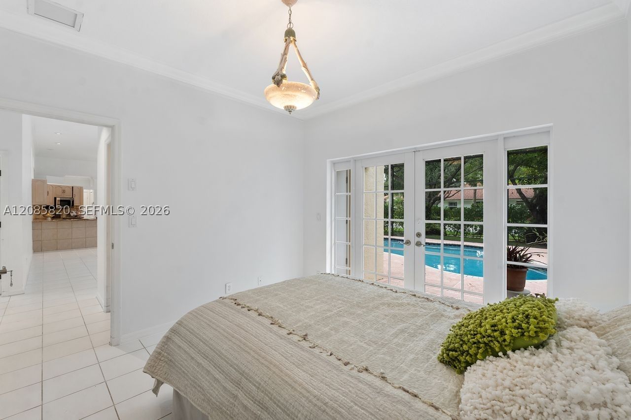 Real estate property located at 900 Spoonbill Cir, Broward, Orchid Island, Weston, FL