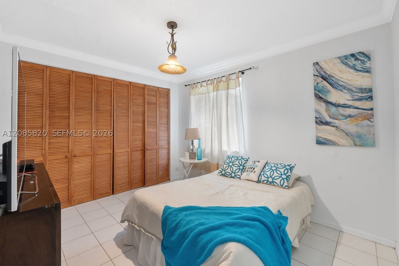 Real estate property located at 900 Spoonbill Cir, Broward, Orchid Island, Weston, FL