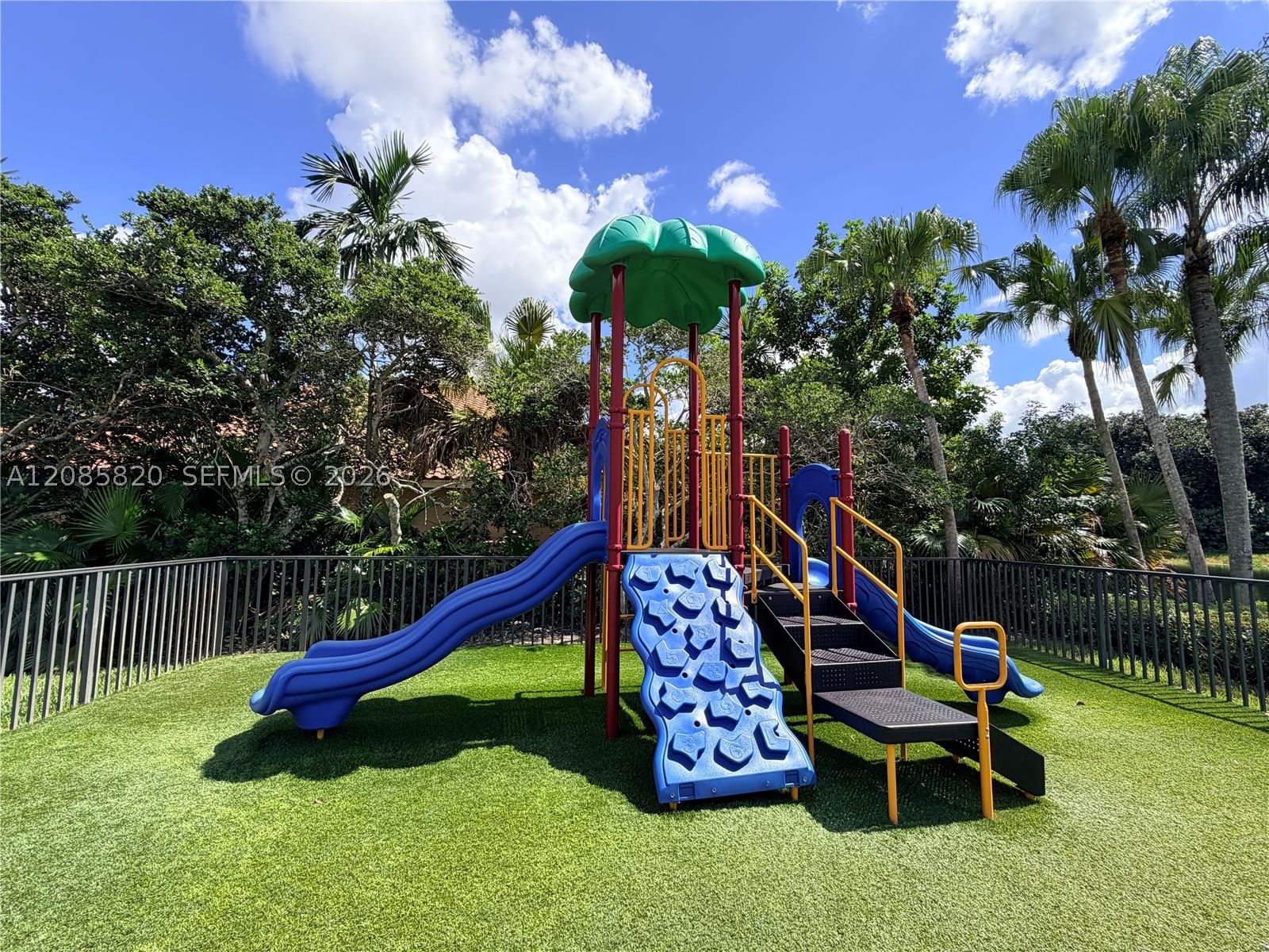 Real estate property located at 900 Spoonbill Cir, Broward, Orchid Island, Weston, FL