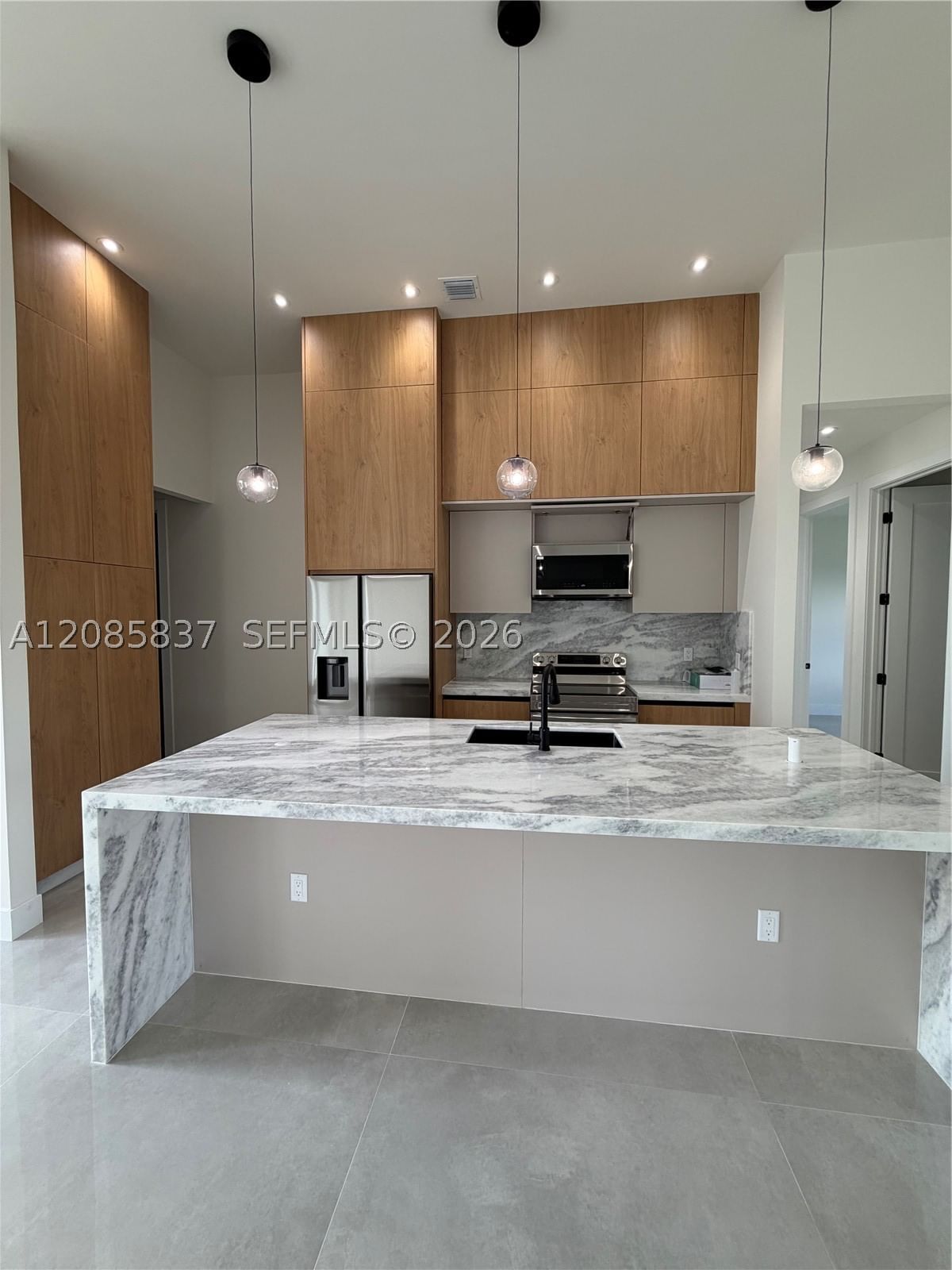 Real estate property located at 6013 Gene Ave, Lee, Willow Lake Addition, Lehigh Acres, FL
