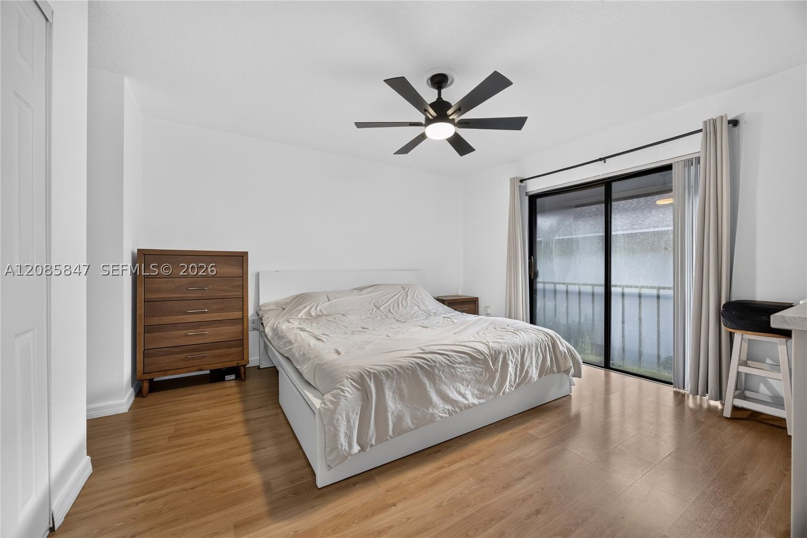 Real estate property located at 5767 Washington St F22, Broward, Holiday Park 1 Condo, Hollywood, FL