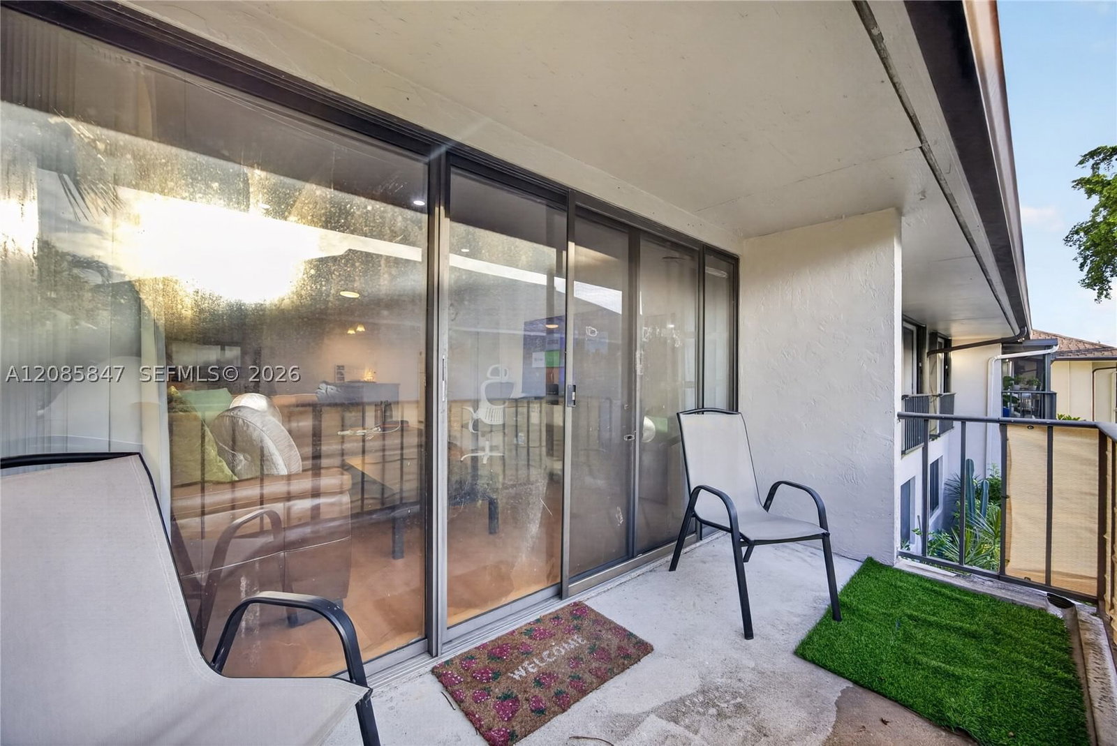 Real estate property located at 5767 Washington St F22, Broward, Holiday Park 1 Condo, Hollywood, FL