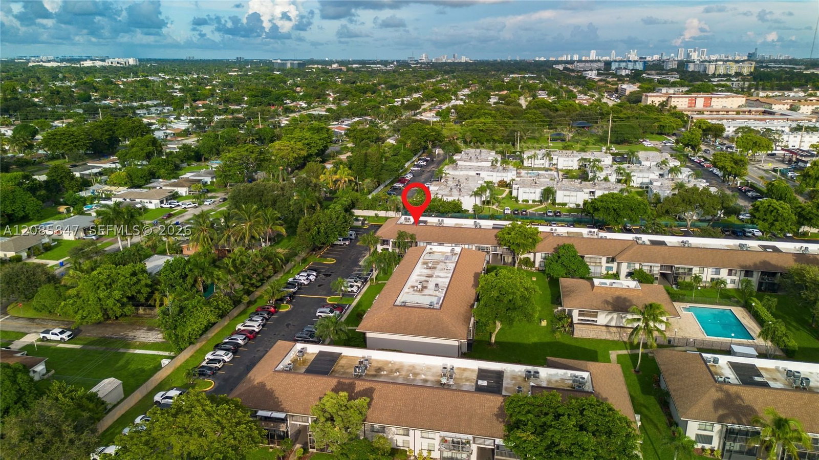 Real estate property located at 5767 Washington St F22, Broward, Holiday Park 1 Condo, Hollywood, FL