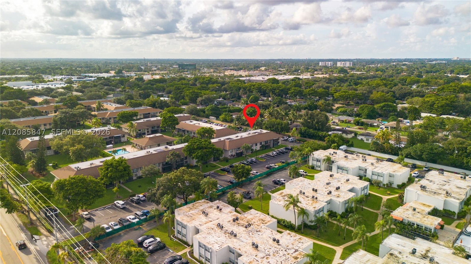 Real estate property located at 5767 Washington St F22, Broward, Holiday Park 1 Condo, Hollywood, FL
