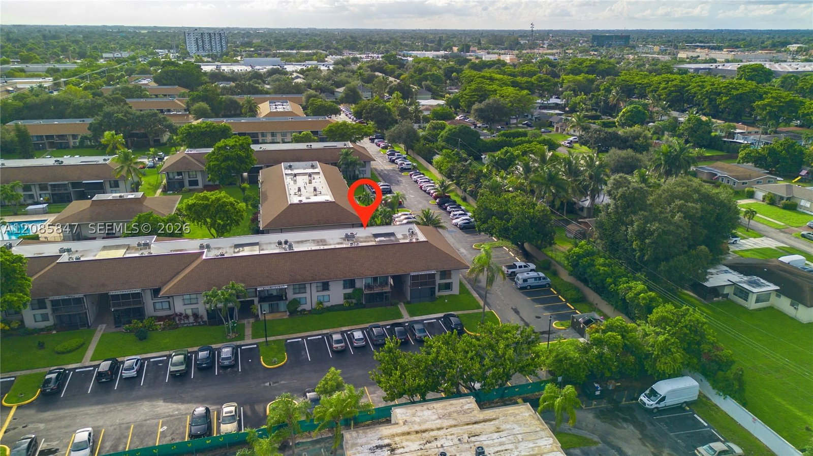 Real estate property located at 5767 Washington St F22, Broward, Holiday Park 1 Condo, Hollywood, FL