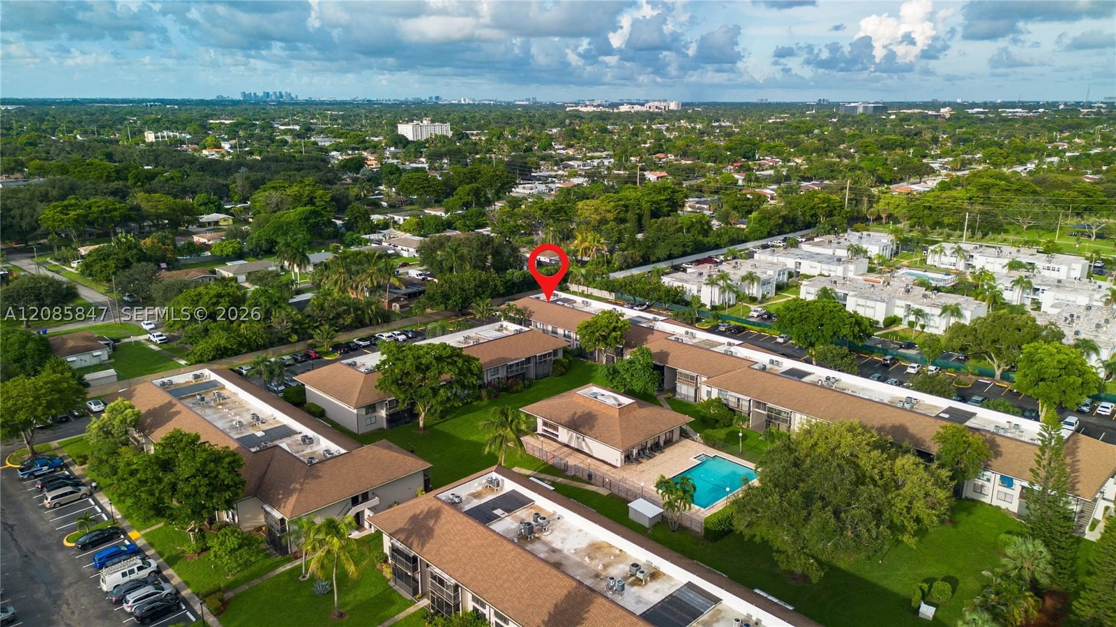 Real estate property located at 5767 Washington St F22, Broward, Holiday Park 1 Condo, Hollywood, FL