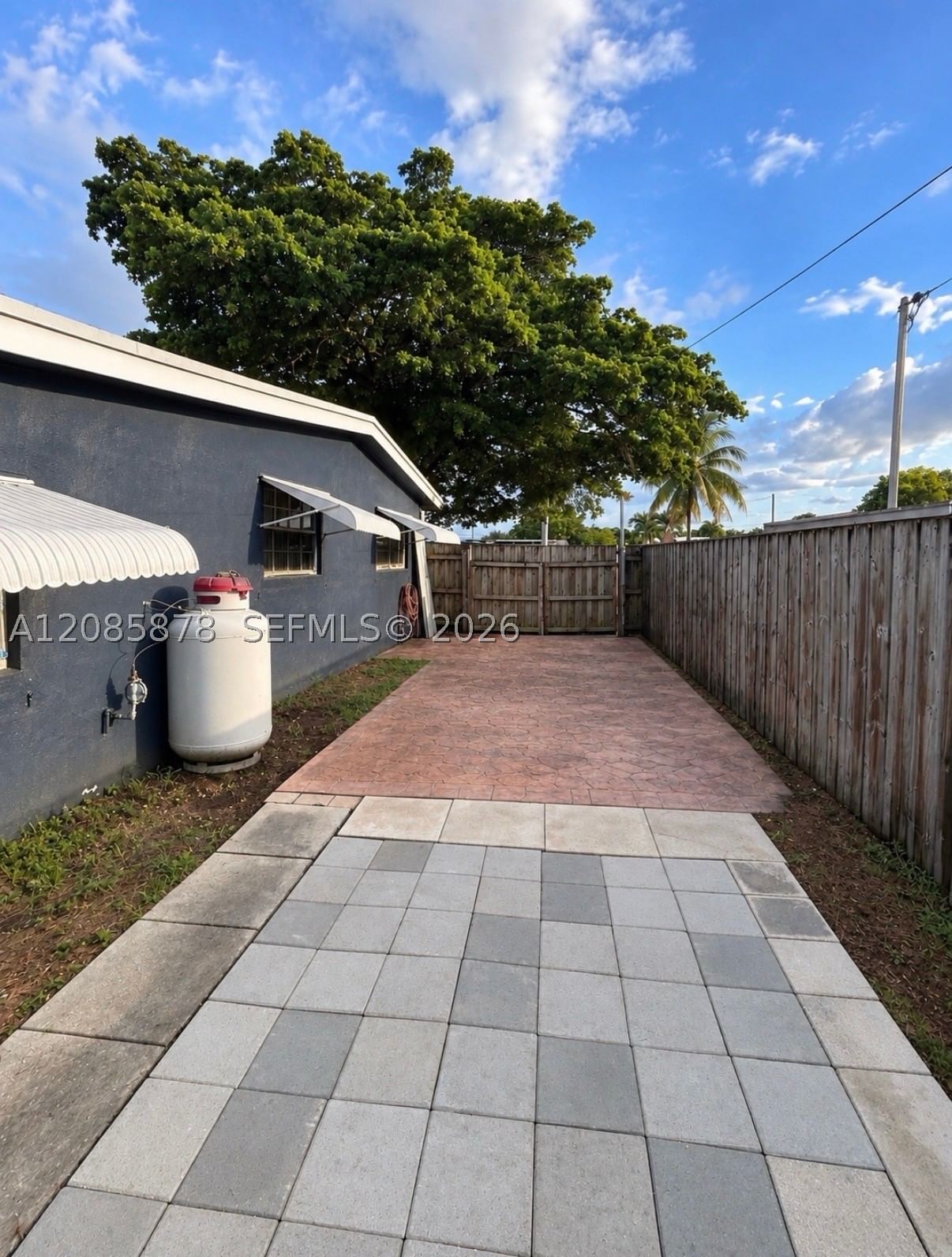 Real estate property located at 6541 5th St, Broward, Boulevard Heights Sec Ten, Pembroke Pines, FL