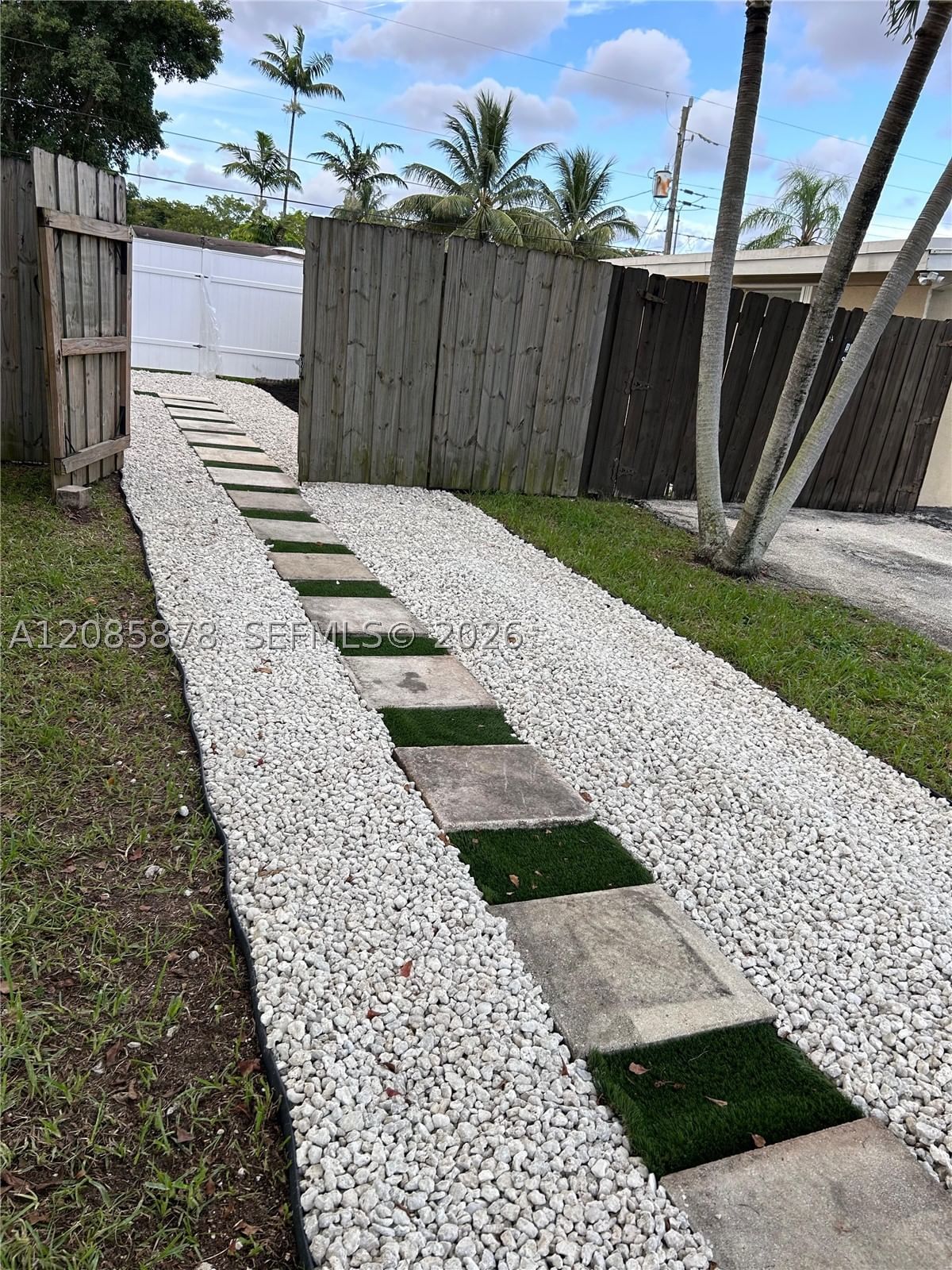 Real estate property located at 6541 5th St, Broward, Boulevard Heights Sec Ten, Pembroke Pines, FL