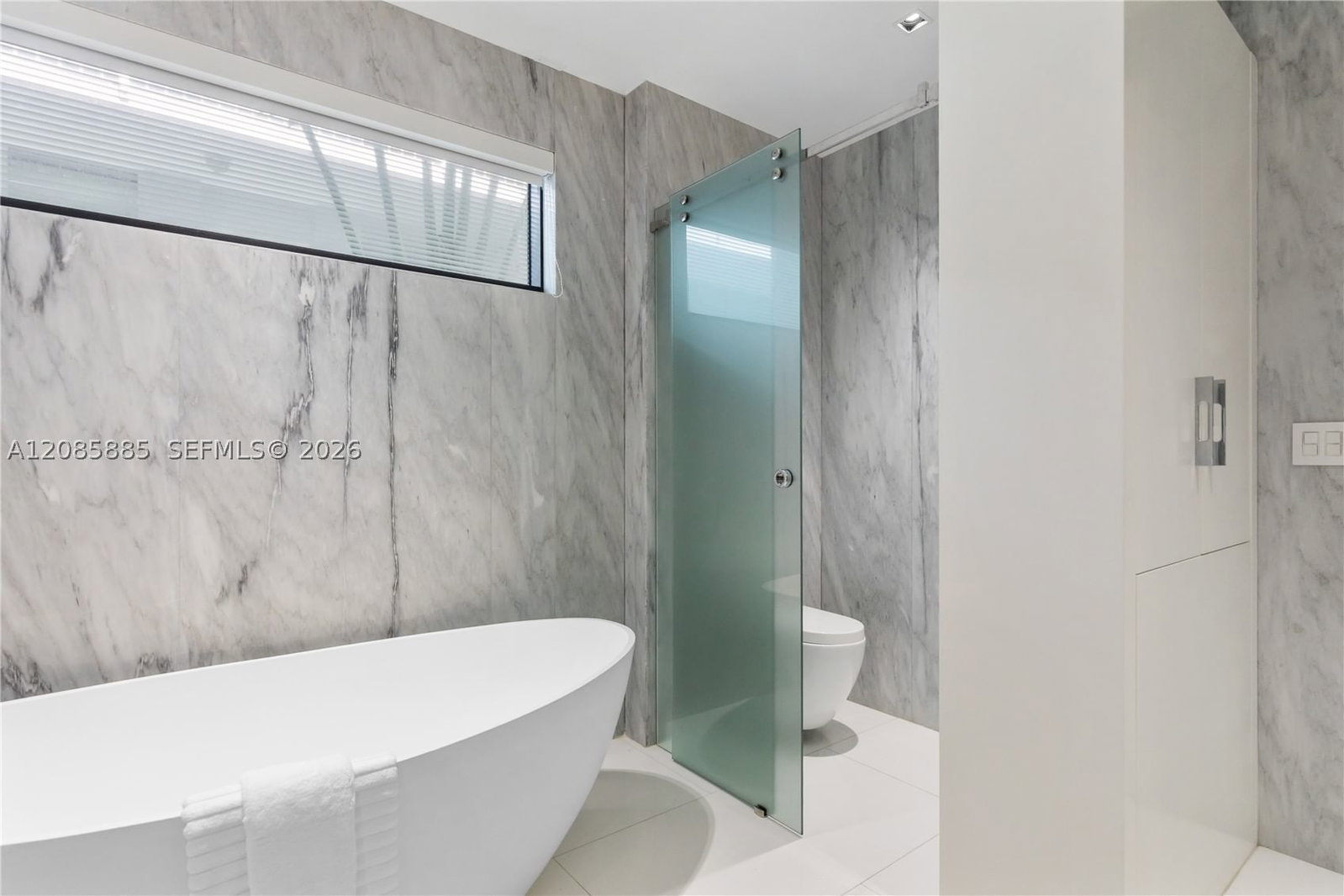 Real estate property located at 350 Meridian Ave #201, Miami-dade, 350 Meridian Condo, Miami Beach, FL
