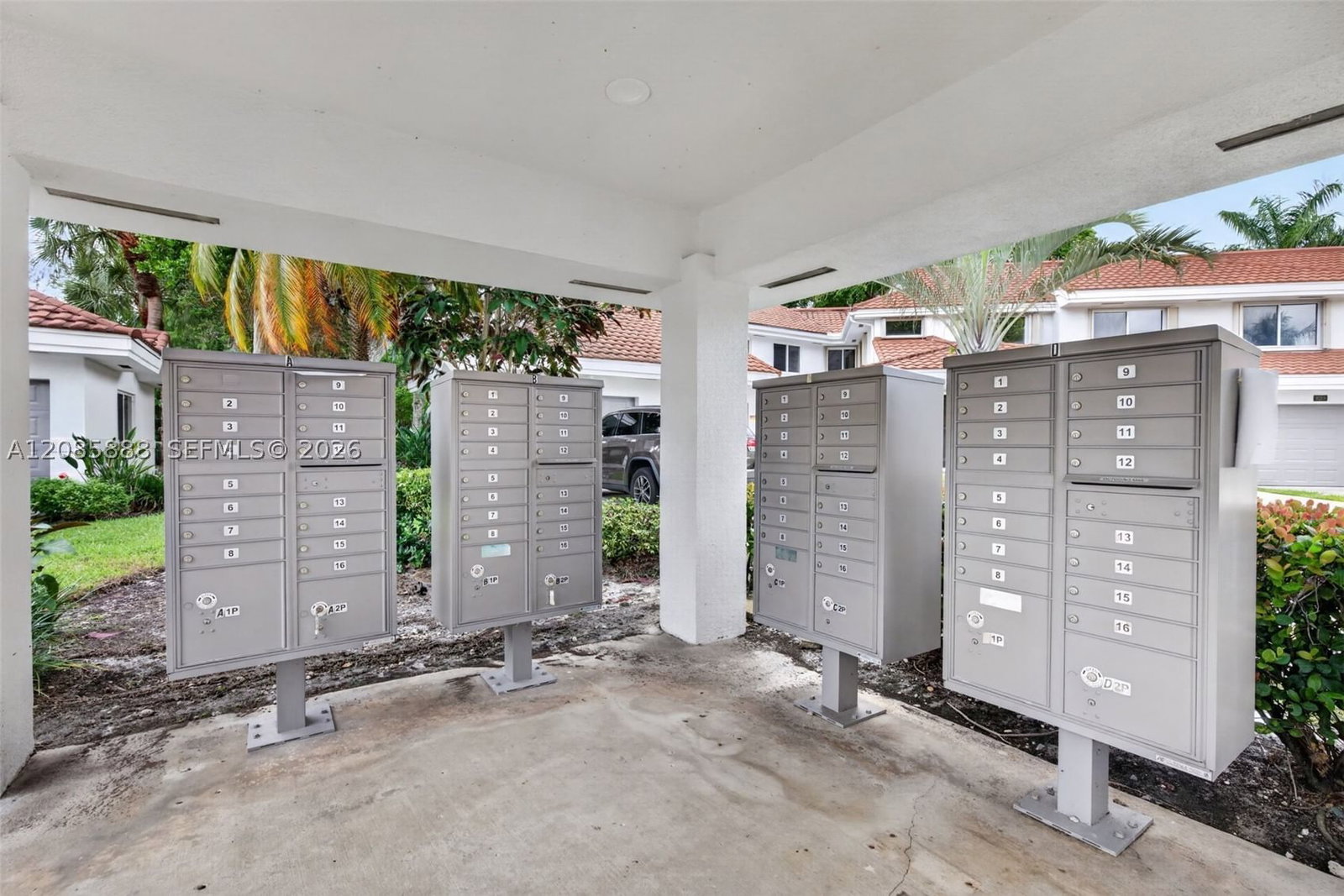 Real estate property located at 9275 9th Ct #9275, Broward, Parc Court Condo, Plantation, FL
