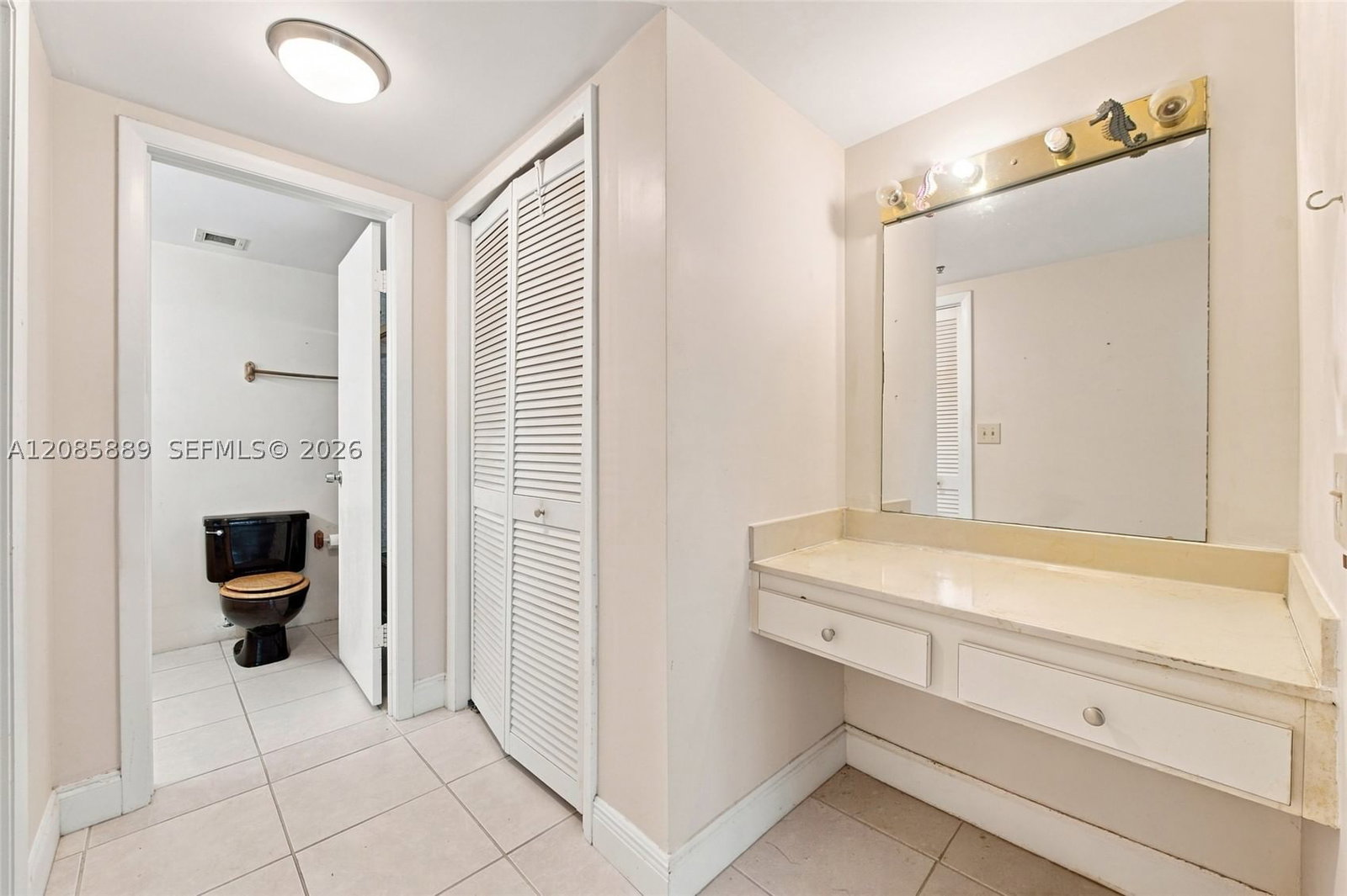 Real estate property located at 3850 Washington St #808, Broward, Hillcrest East No 27 Cond, Hollywood, FL