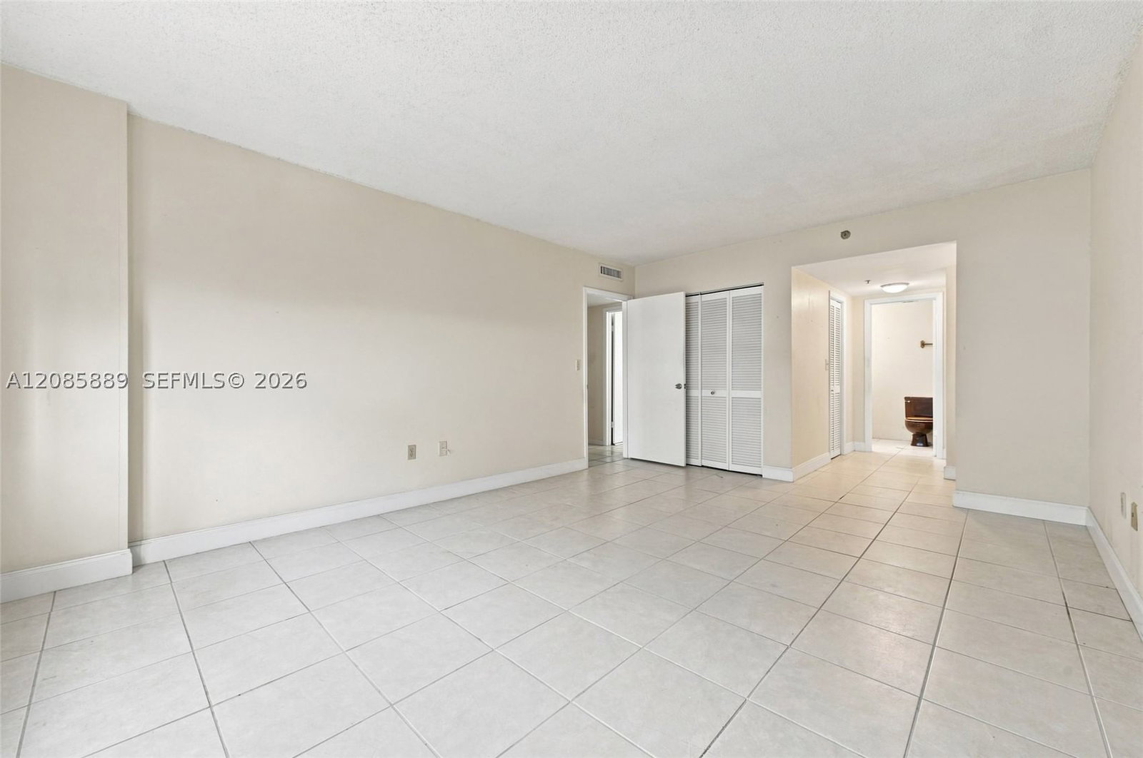 Real estate property located at 3850 Washington St #808, Broward, Hillcrest East No 27 Cond, Hollywood, FL