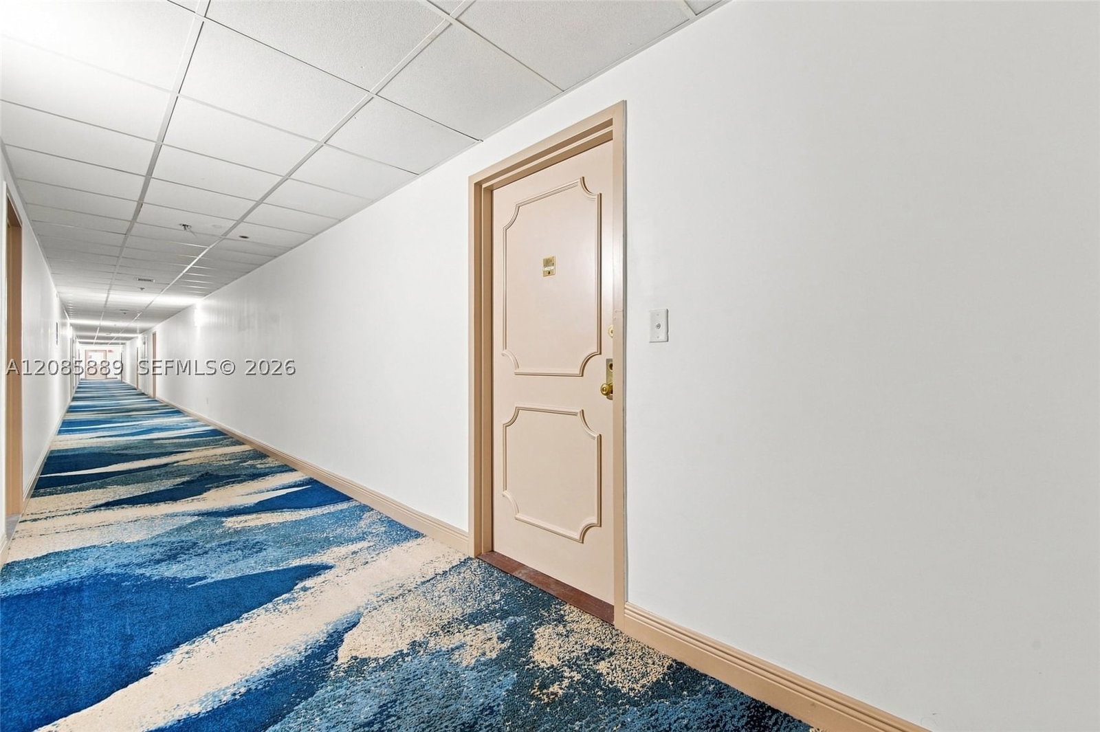 Real estate property located at 3850 Washington St #808, Broward, Hillcrest East No 27 Cond, Hollywood, FL