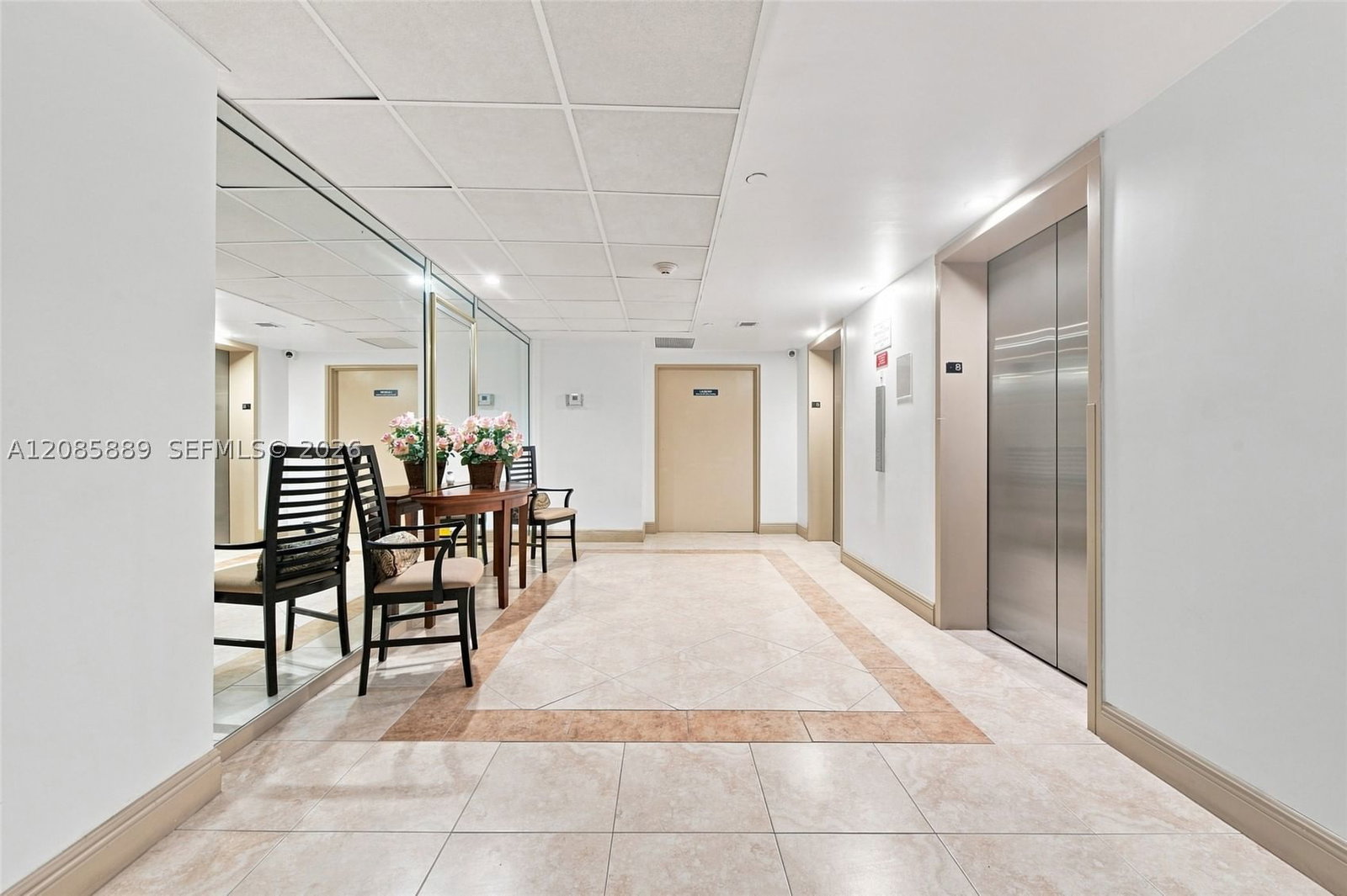 Real estate property located at 3850 Washington St #808, Broward, Hillcrest East No 27 Cond, Hollywood, FL