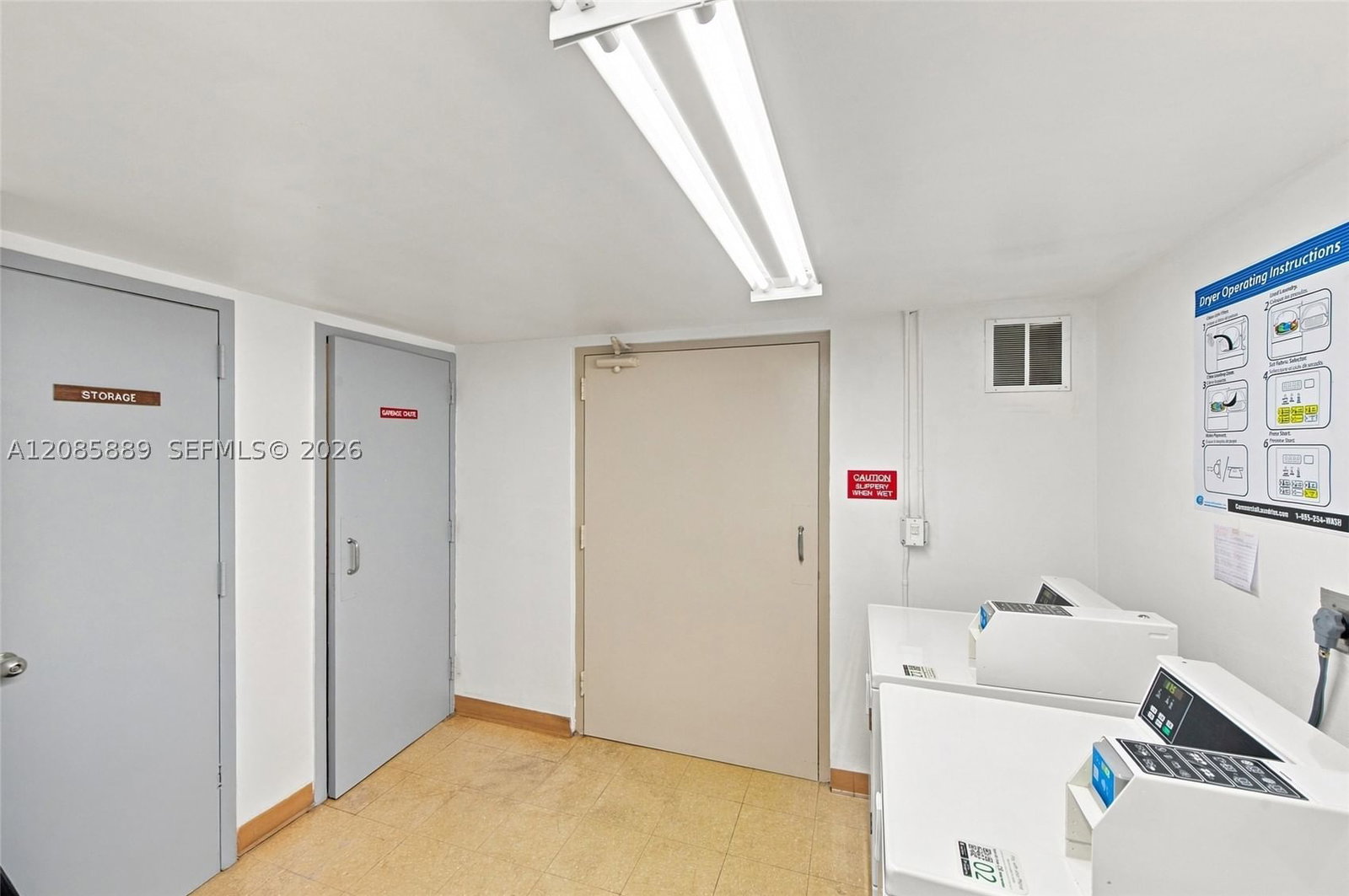 Real estate property located at 3850 Washington St #808, Broward, Hillcrest East No 27 Cond, Hollywood, FL
