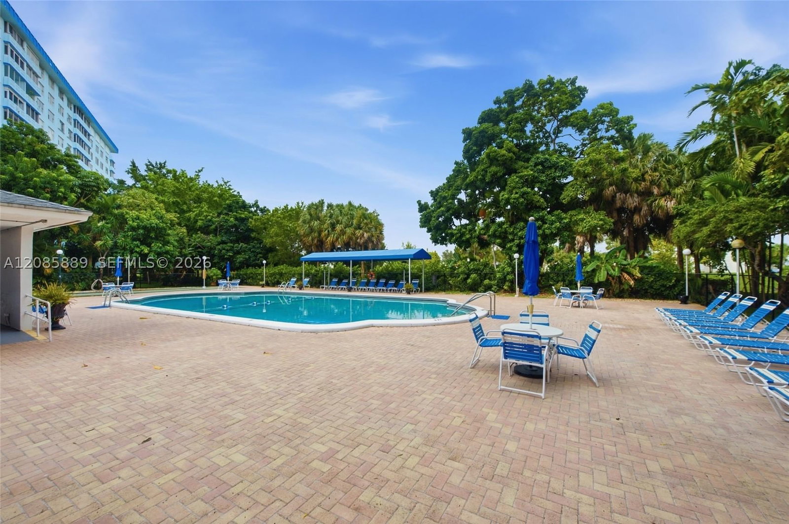 Real estate property located at 3850 Washington St #808, Broward, Hillcrest East No 27 Cond, Hollywood, FL