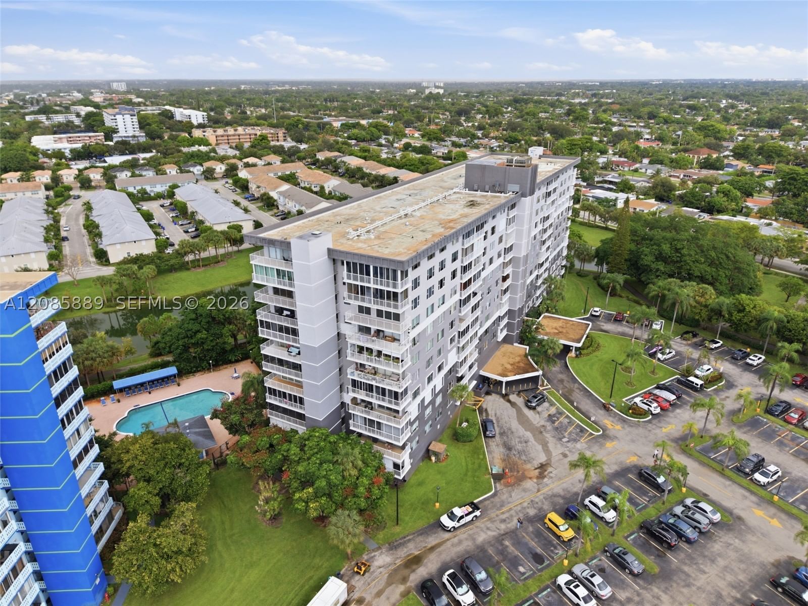 Real estate property located at 3850 Washington St #808, Broward, Hillcrest East No 27 Cond, Hollywood, FL