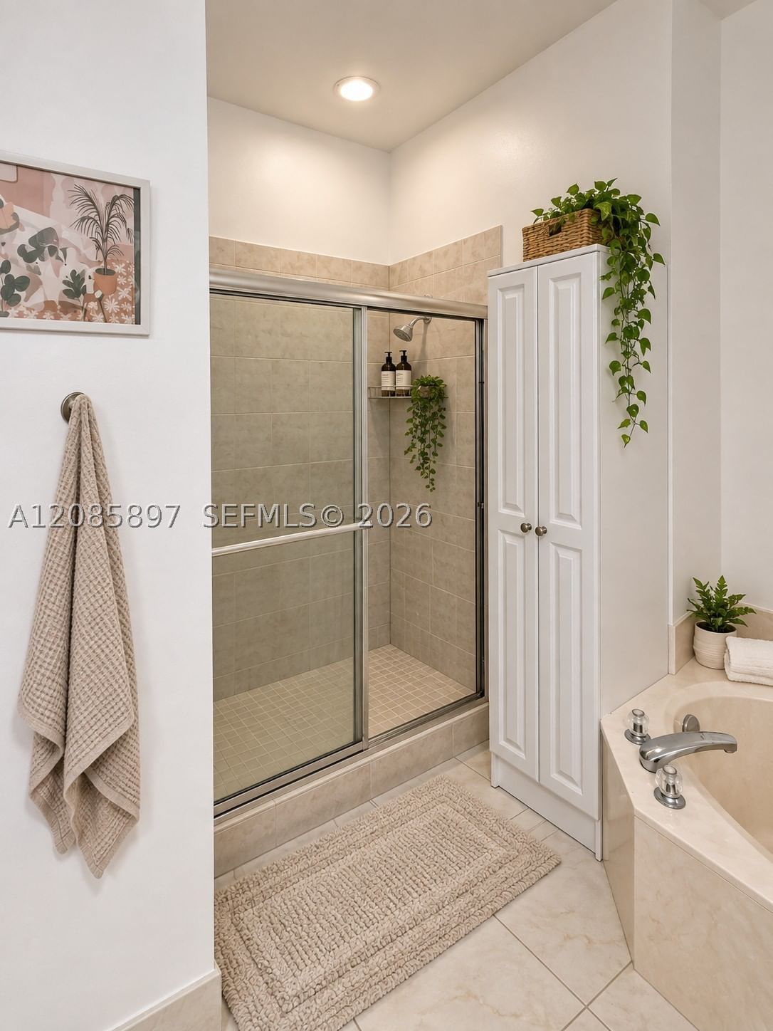 Real estate property located at 3071 La Mirage Dr, Broward, S & R Of Inverrary Par F, Lauderhill, FL