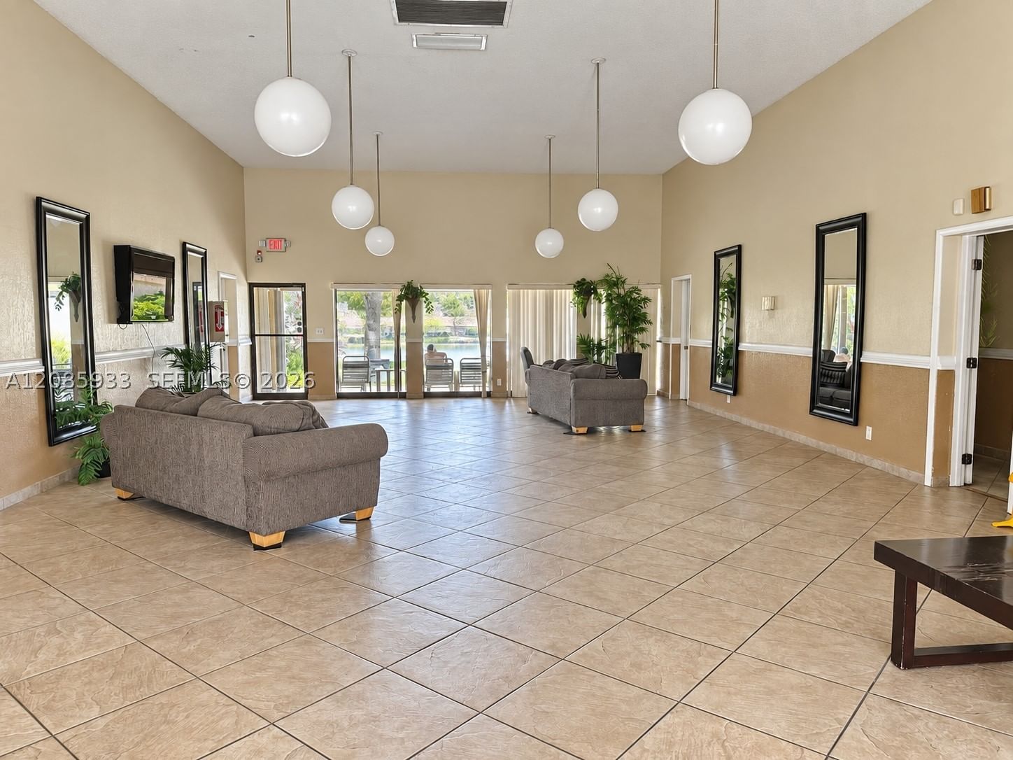Real estate property located at 401 43rd St, Broward, Lake Island, Deerfield Beach, FL