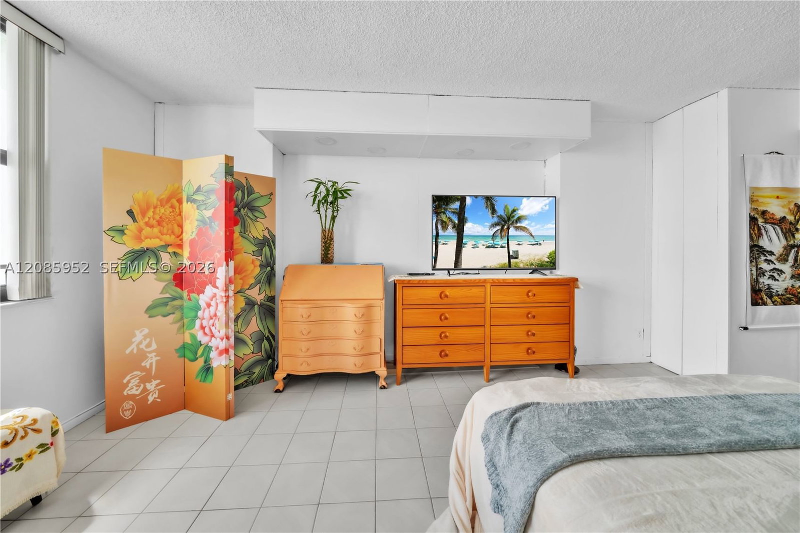 Real estate property located at 2401 Ocean Dr #1702, Broward, Britannia At Quadomain Co, Hollywood, FL