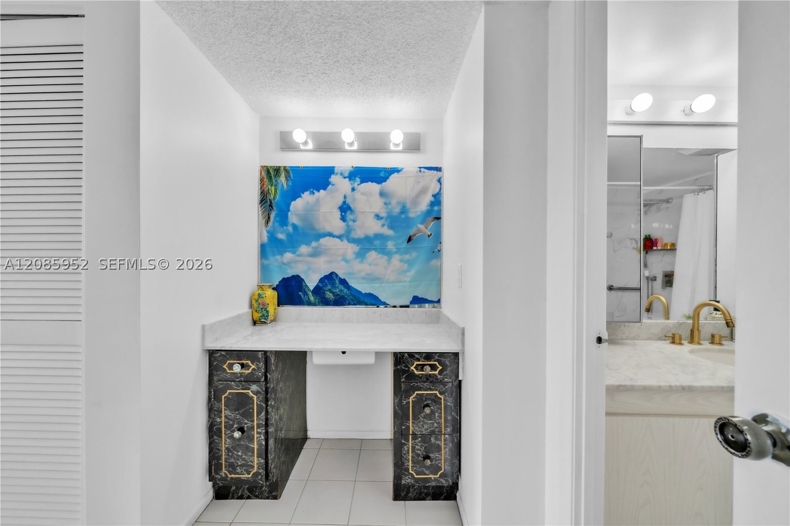 Real estate property located at 2401 Ocean Dr #1702, Broward, Britannia At Quadomain Co, Hollywood, FL