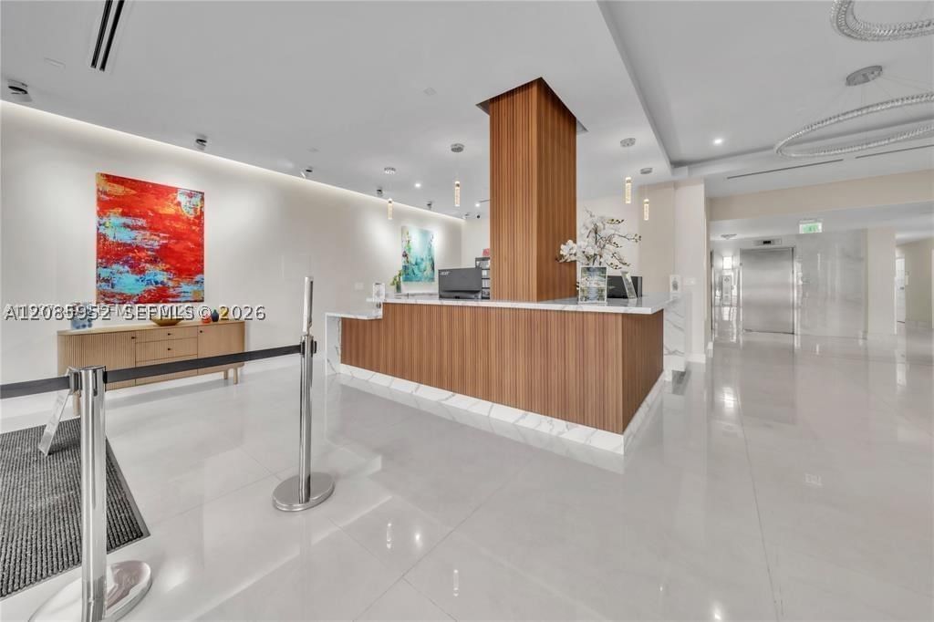 Real estate property located at 2401 Ocean Dr #1702, Broward, Britannia At Quadomain Co, Hollywood, FL