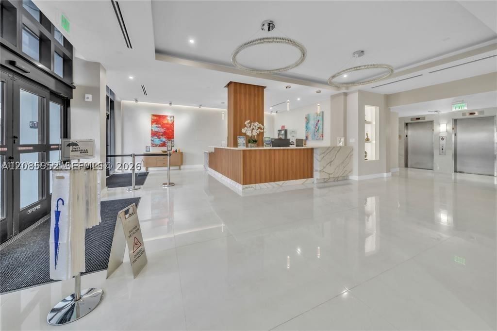 Real estate property located at 2401 Ocean Dr #1702, Broward, Britannia At Quadomain Co, Hollywood, FL
