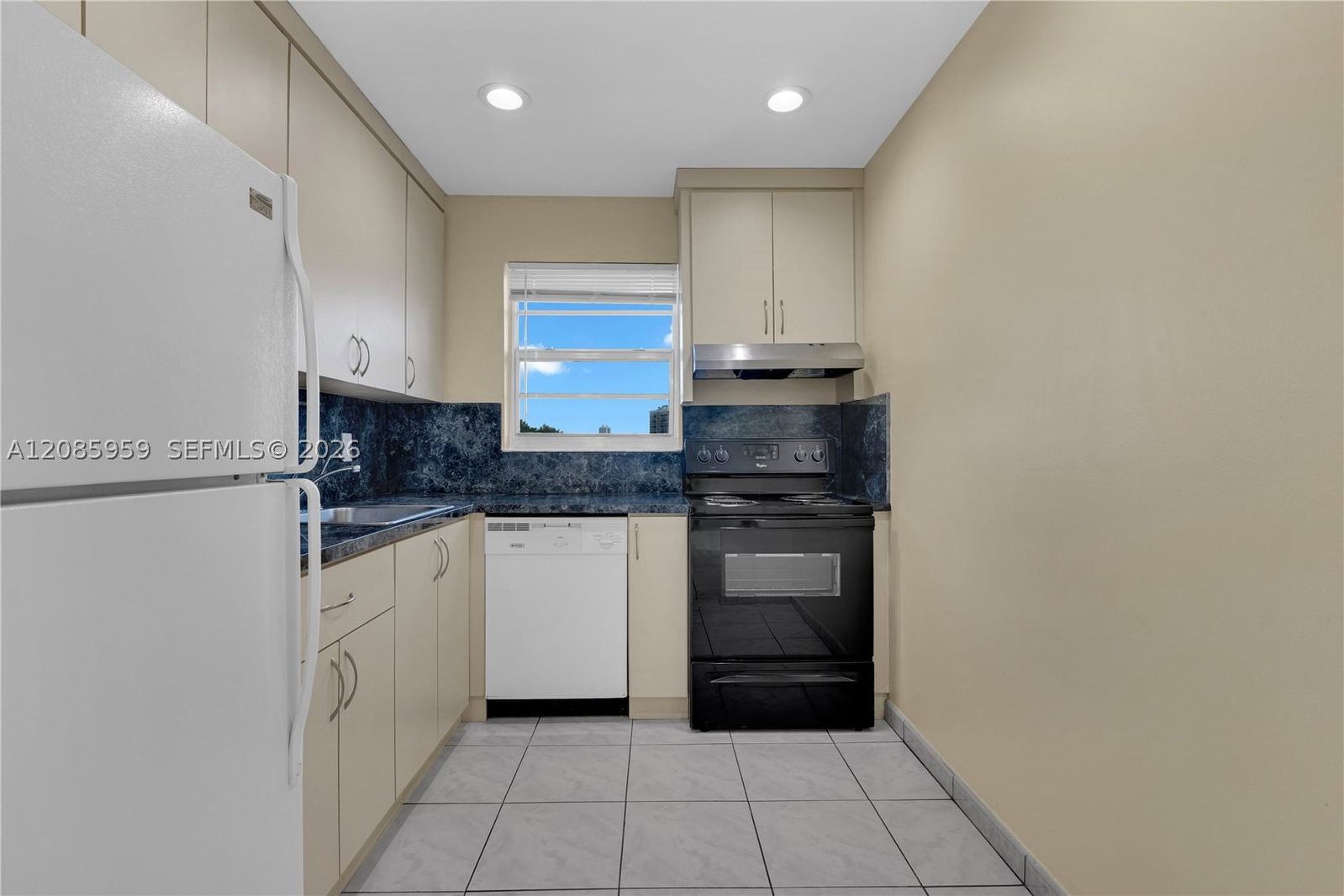 Real estate property located at 7150 Indian Creek Dr #505, Miami-dade, Boni Vista Two Condo, Miami Beach, FL