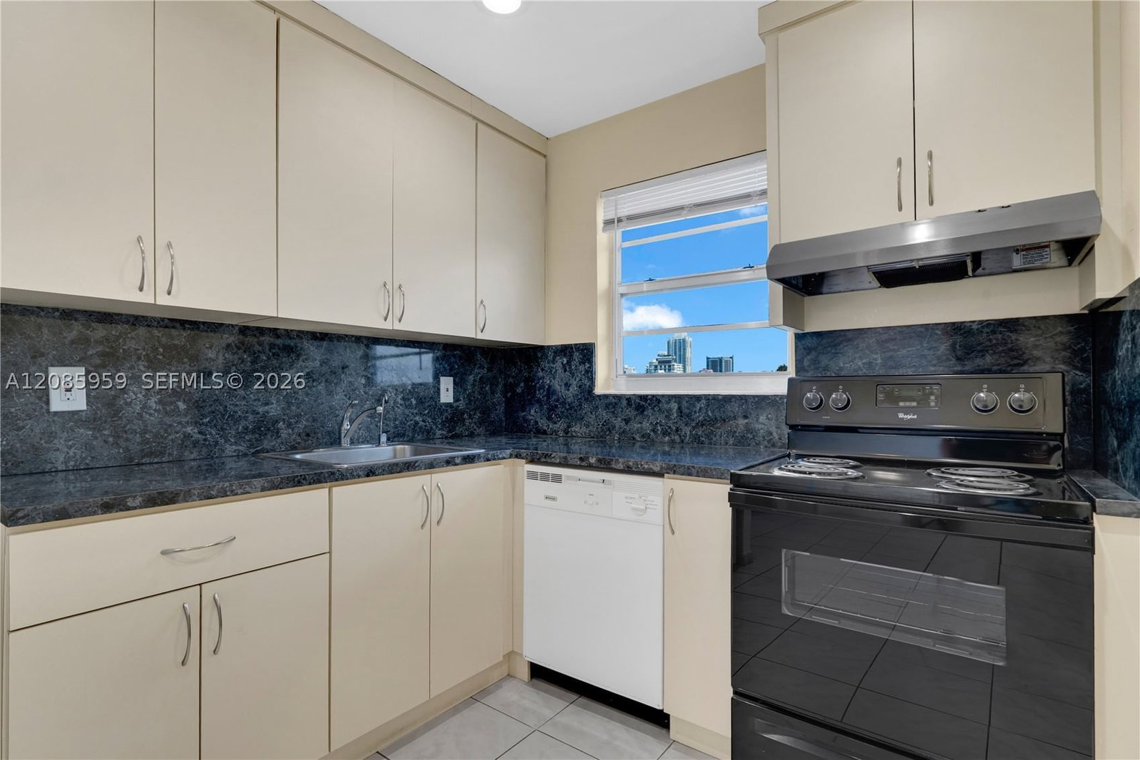Real estate property located at 7150 Indian Creek Dr #505, Miami-dade, Boni Vista Two Condo, Miami Beach, FL