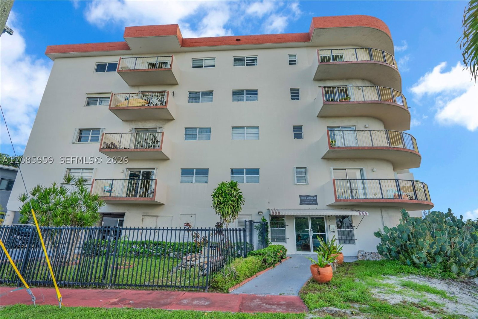 Real estate property located at 7150 Indian Creek Dr #505, Miami-dade, Boni Vista Two Condo, Miami Beach, FL