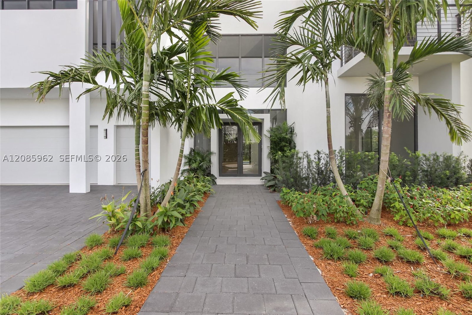 Real estate property located at 16492 Botaniko Dr S, Broward, Weston Estates, Weston, FL