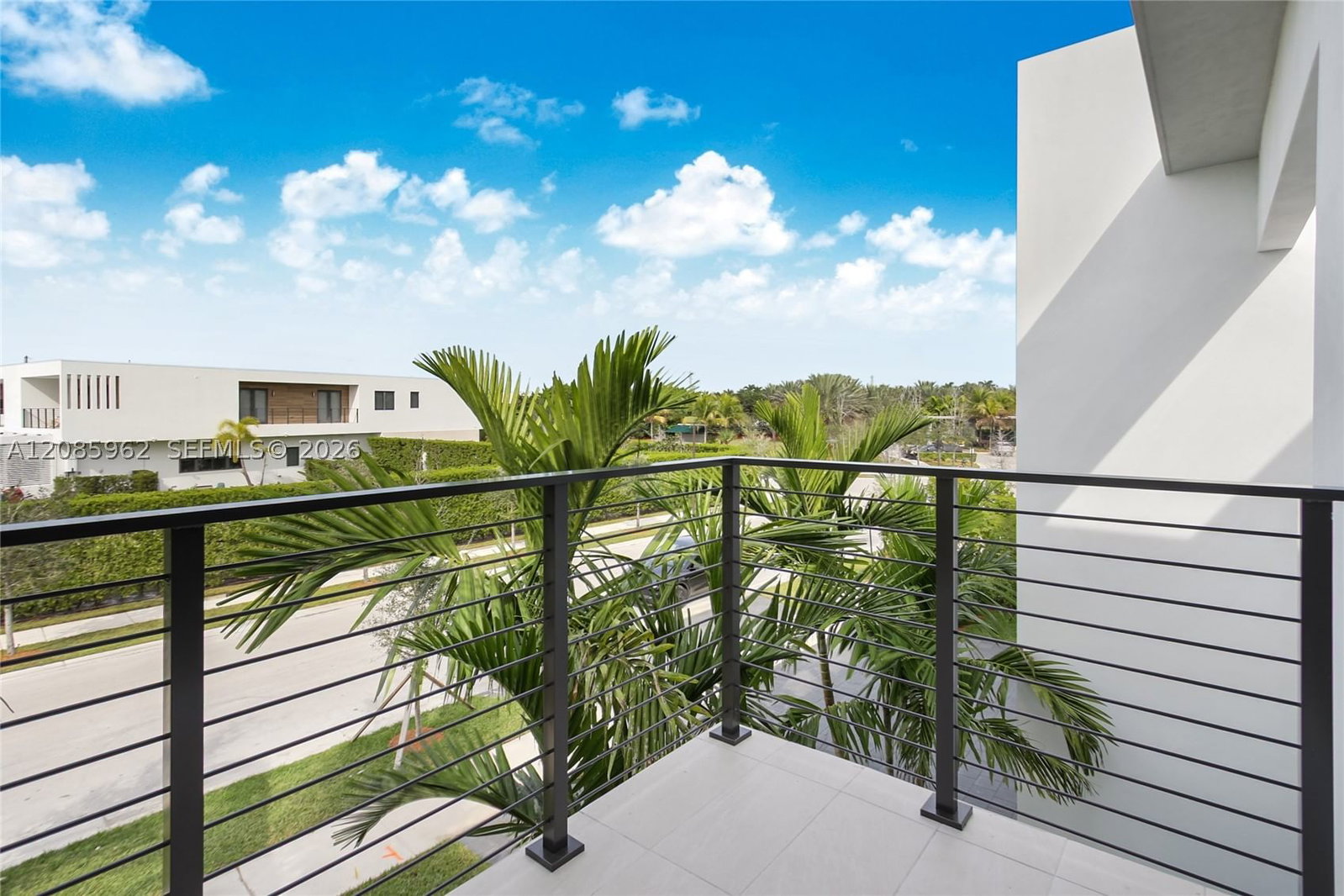 Real estate property located at 16492 Botaniko Dr S, Broward, Weston Estates, Weston, FL