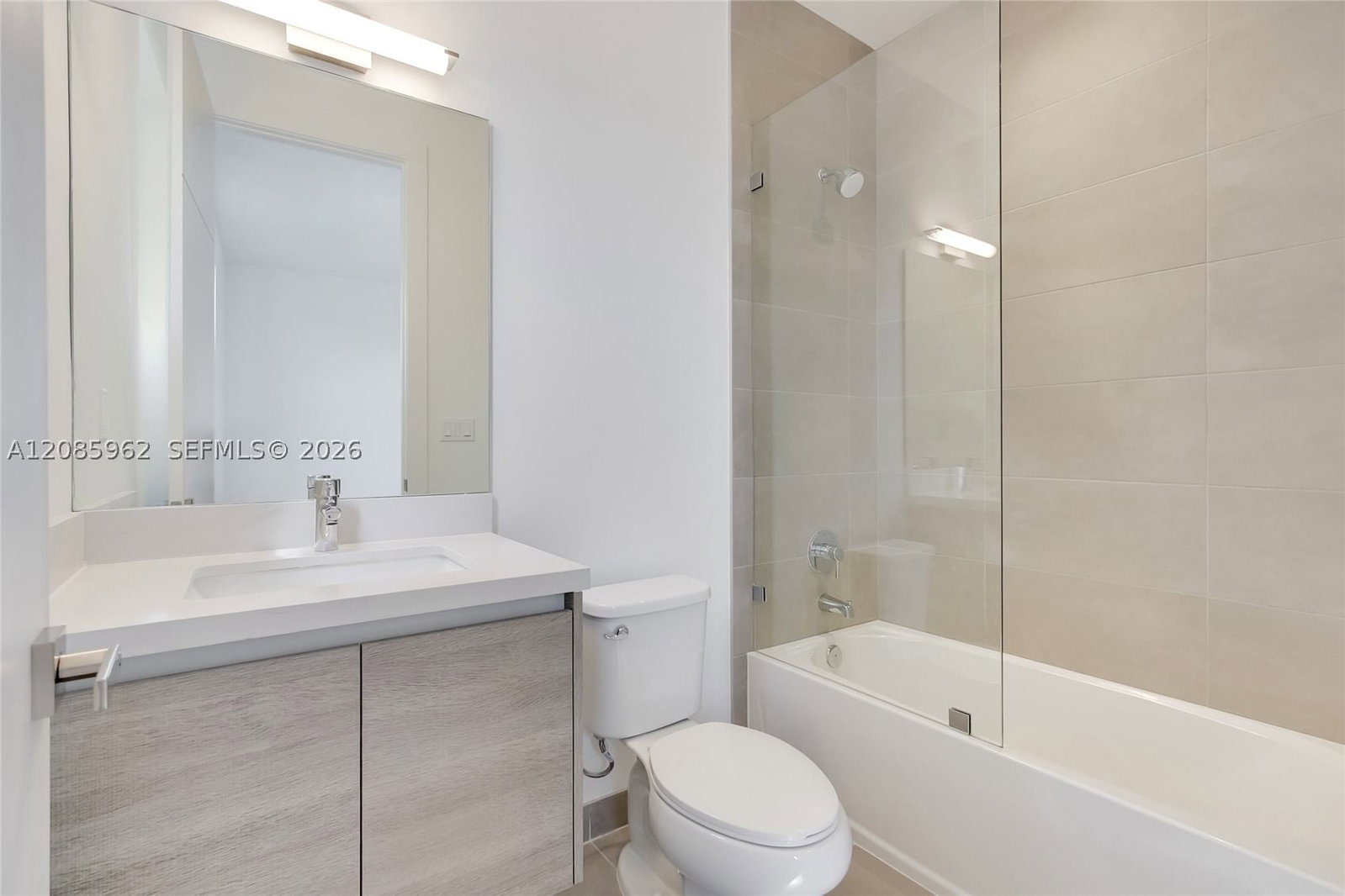 Real estate property located at 16492 Botaniko Dr S, Broward, Weston Estates, Weston, FL