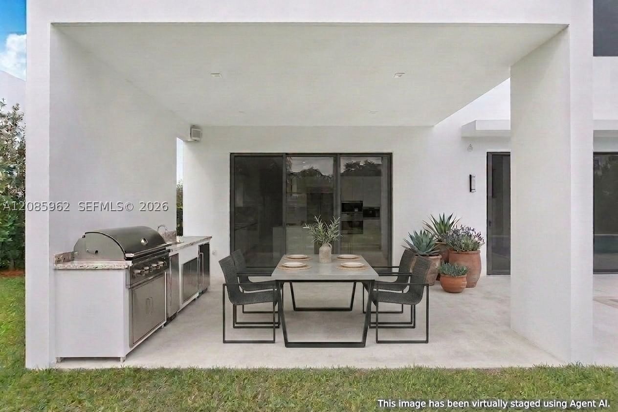 Real estate property located at 16492 Botaniko Dr S, Broward, Weston Estates, Weston, FL