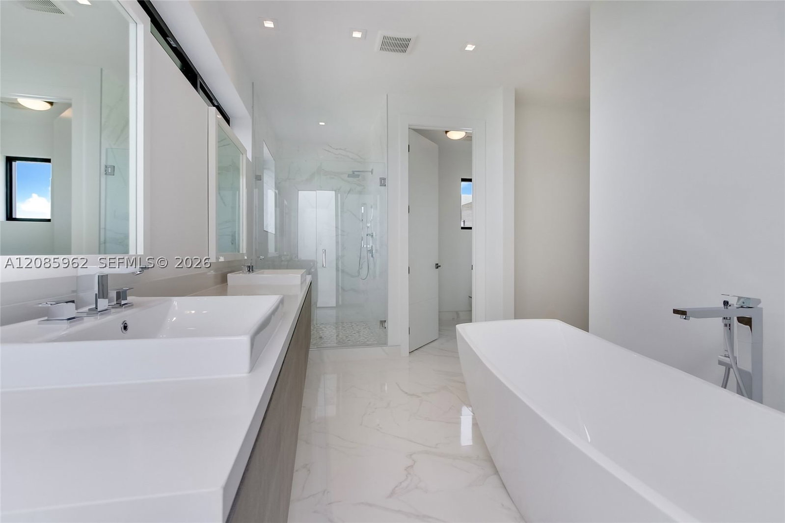 Real estate property located at 16492 Botaniko Dr S, Broward, Weston Estates, Weston, FL