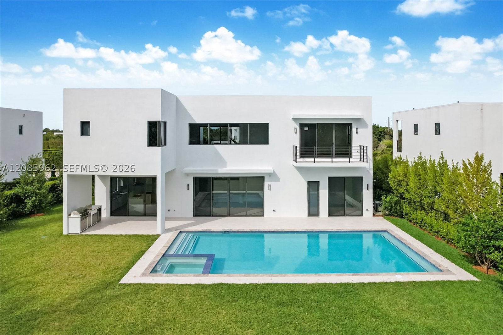 Real estate property located at 16492 Botaniko Dr S, Broward, Weston Estates, Weston, FL
