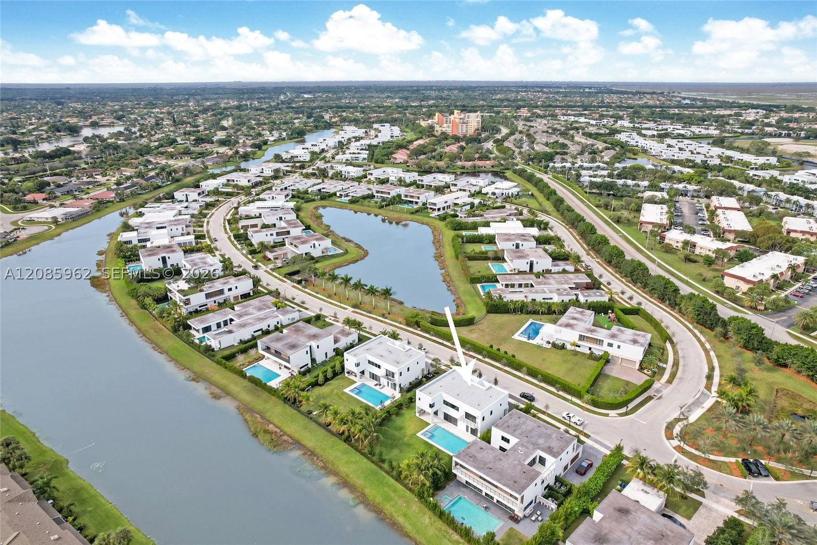 Real estate property located at 16492 Botaniko Dr S, Broward, Weston Estates, Weston, FL