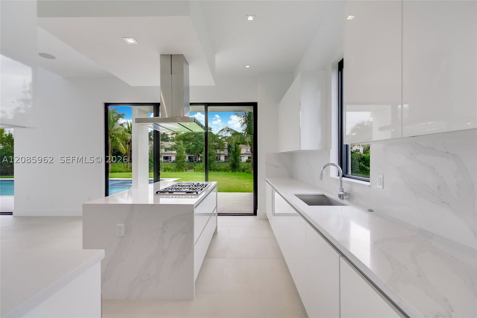 Real estate property located at 16492 Botaniko Dr S, Broward, Weston Estates, Weston, FL