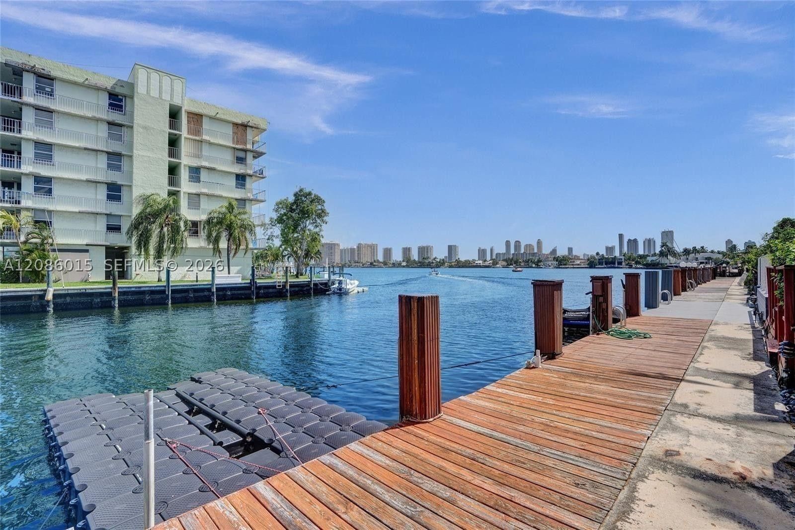 Real estate property located at 2689 165th St #56, Miami-dade, Lakeview Townhouses Condo, North Miami Beach, FL