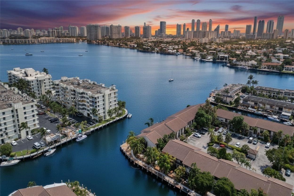 Real estate property located at 2689 165th St #56, Miami-dade, Lakeview Townhouses Condo, North Miami Beach, FL