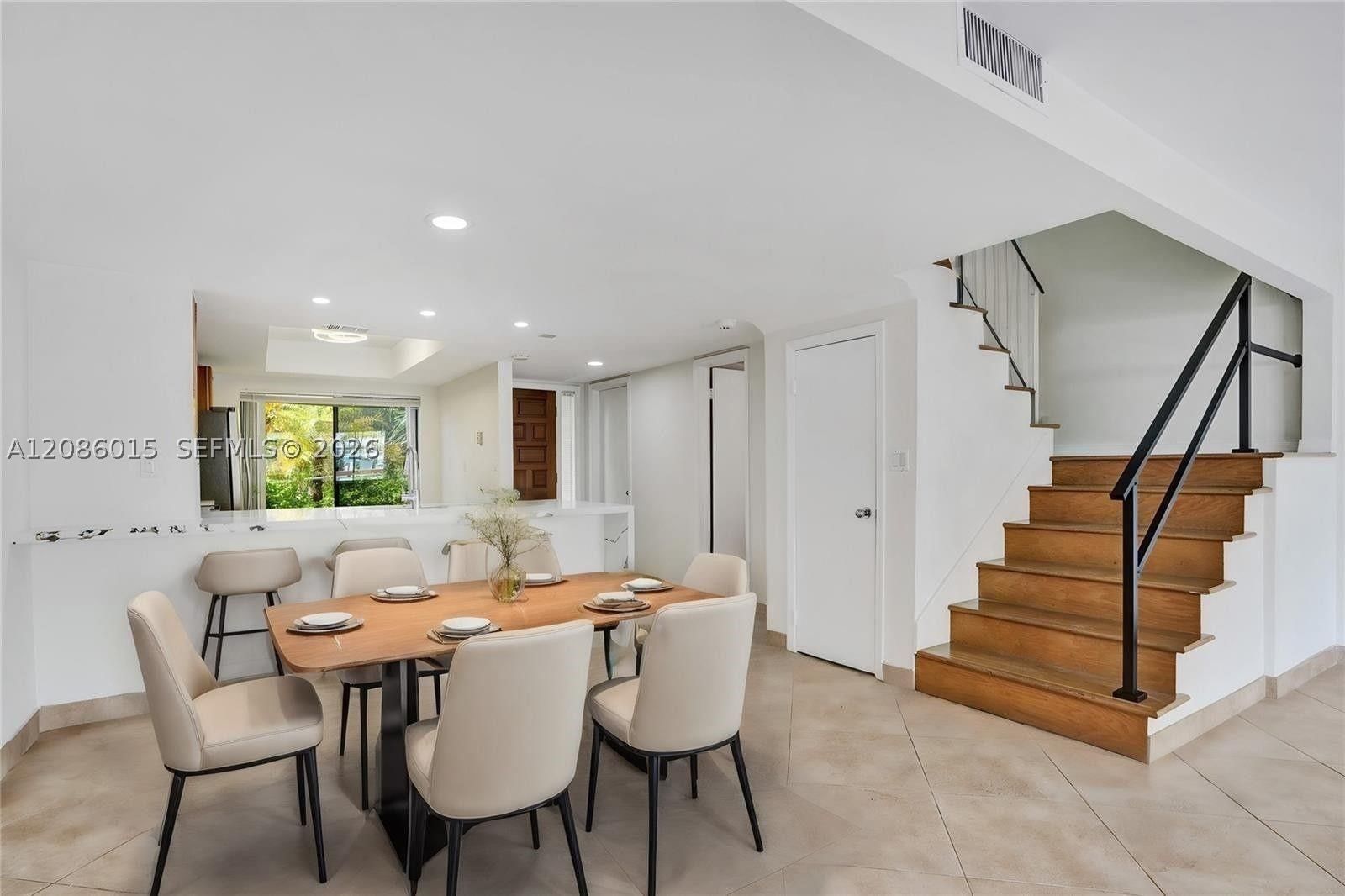 Real estate property located at 2689 165th St #56, Miami-dade, Lakeview Townhouses Condo, North Miami Beach, FL