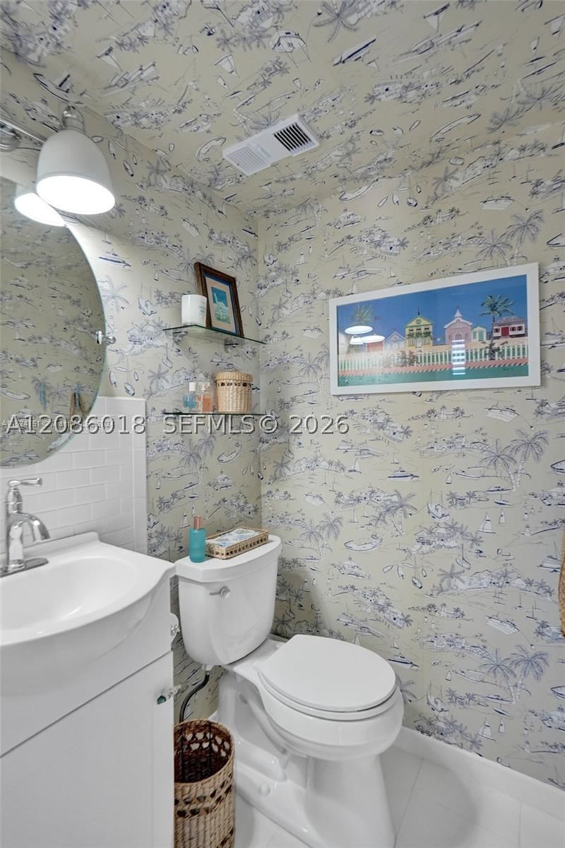 Real estate property located at 1777 15th St #308, Broward, Cromwell East Condo, Fort Lauderdale, FL