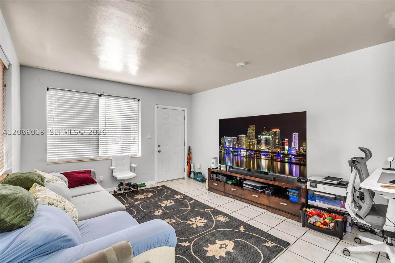 Real estate property located at 8141 5th Ct, Miami-dade, Rose Bower Amd Pl, Miami, FL