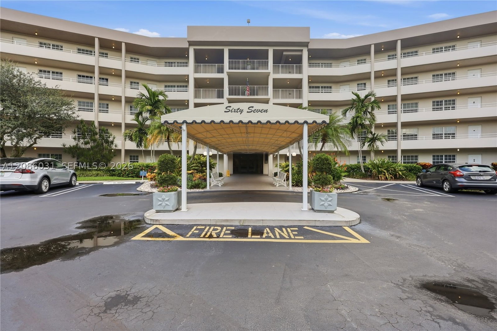 Real estate property located at 555 Oaks Ln #309, Broward, No 67 Palm-aire Country C, Pompano Beach, FL