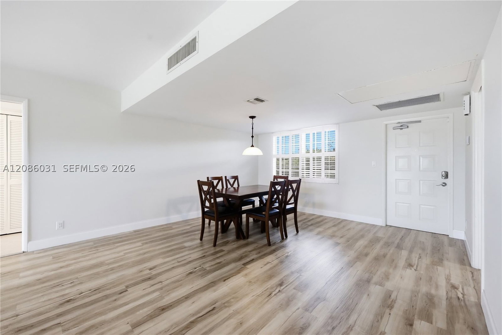 Real estate property located at 555 Oaks Ln #309, Broward, No 67 Palm-aire Country C, Pompano Beach, FL