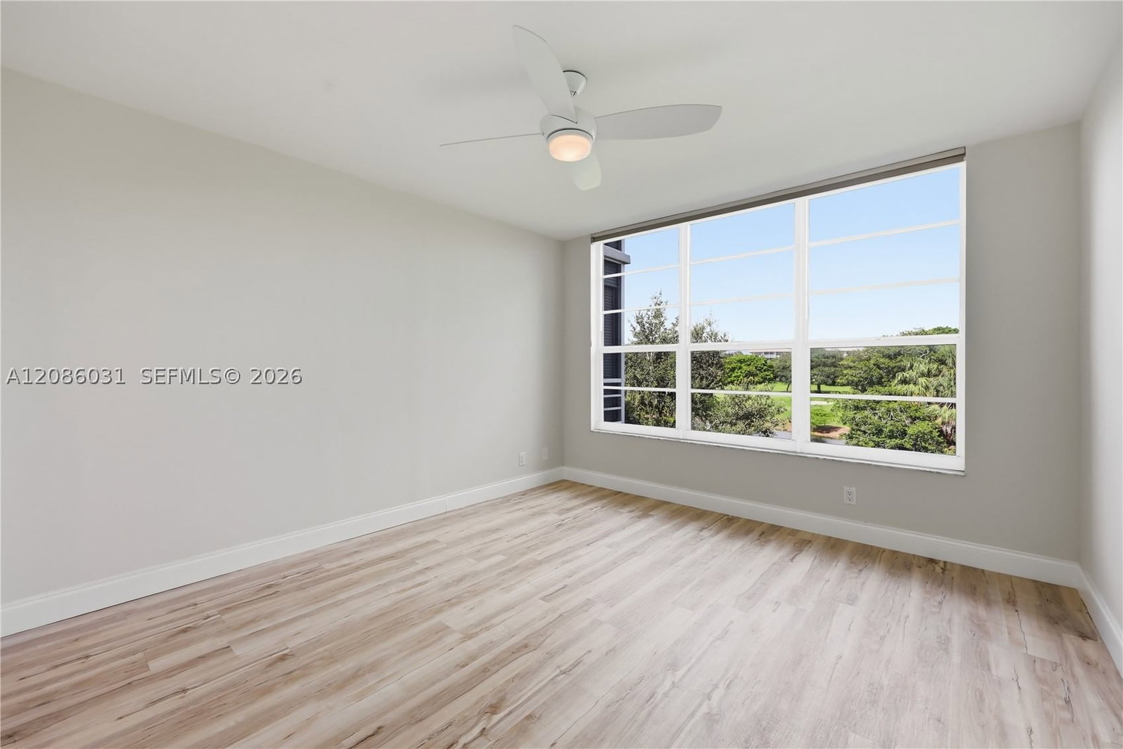Real estate property located at 555 Oaks Ln #309, Broward, No 67 Palm-aire Country C, Pompano Beach, FL