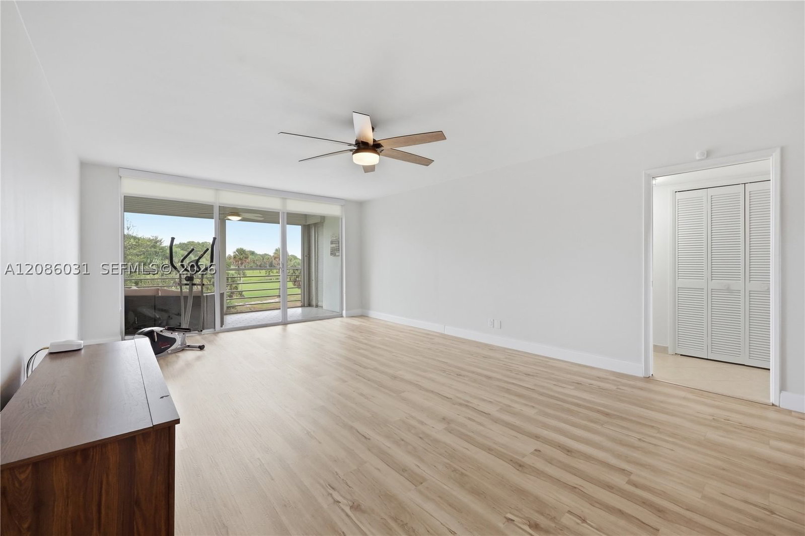 Real estate property located at 555 Oaks Ln #309, Broward, No 67 Palm-aire Country C, Pompano Beach, FL